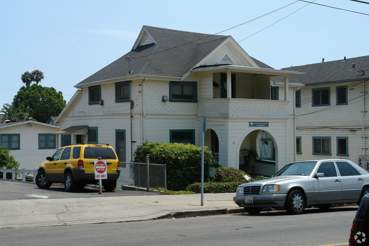 Building Photo - 23 W Mission St