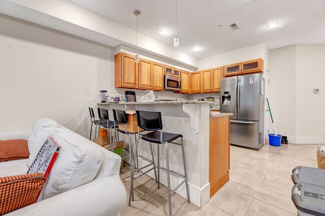 Foto del edificio - 1346 Kenyon St NW