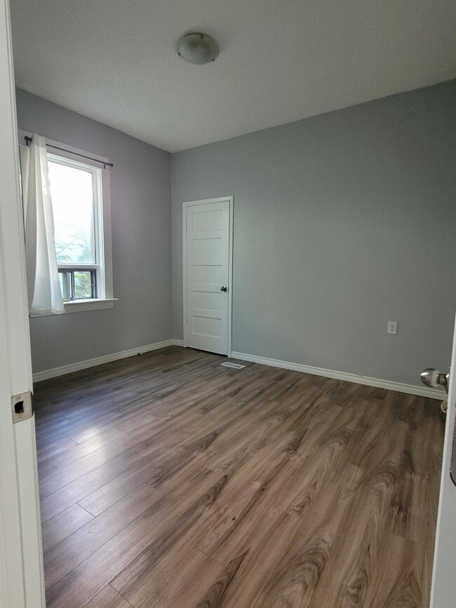 Photo du bâtiment - 174 Belmont Ave