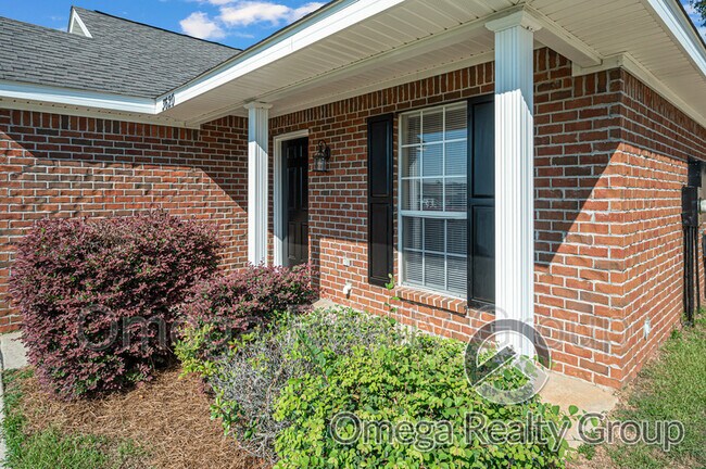 Building Photo - 3620 Eric Dr