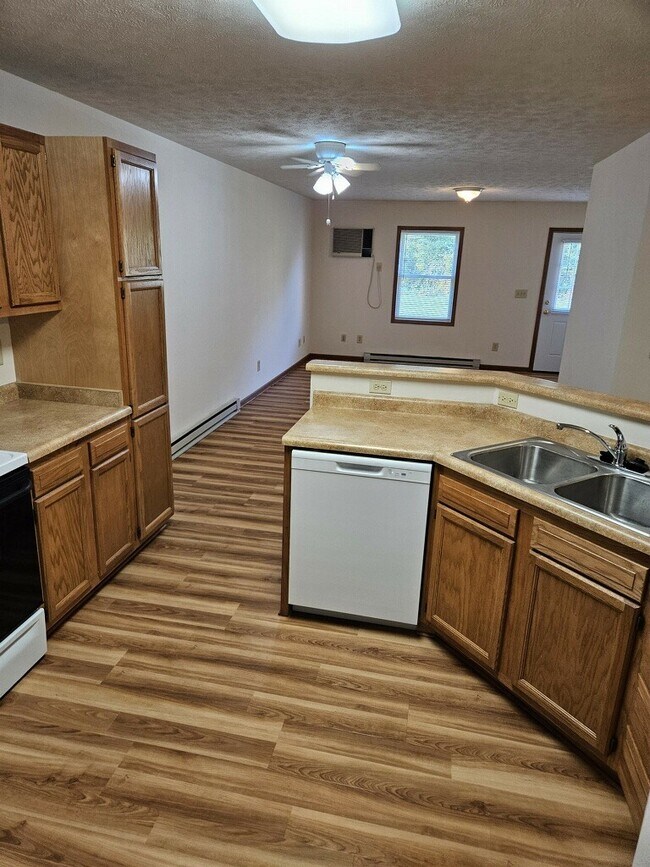 Foto del edificio - 879 Lewis St