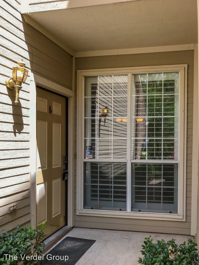 Building Photo - 2 br, 2.5 bath House - 8667 Brittania Court