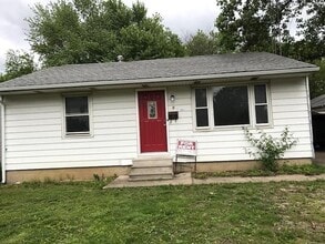 Building Photo - 1004 N Bruns Ln