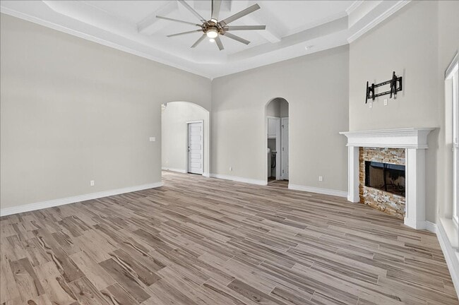 Building Photo - 15229 Barataria Dr