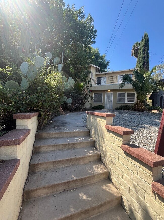 Building Photo - 11414 Loma Vista Dr