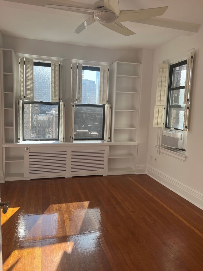 Foto del edificio - 157-163 E 72nd St