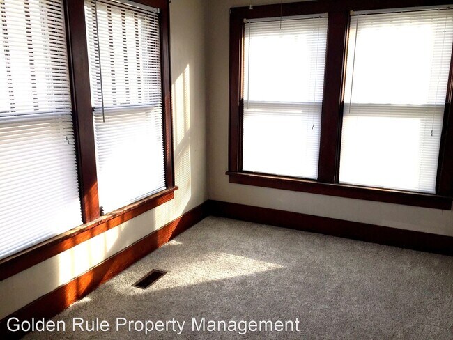 Building Photo - 4 br, 2 bath House - 633 E 7th Ave
