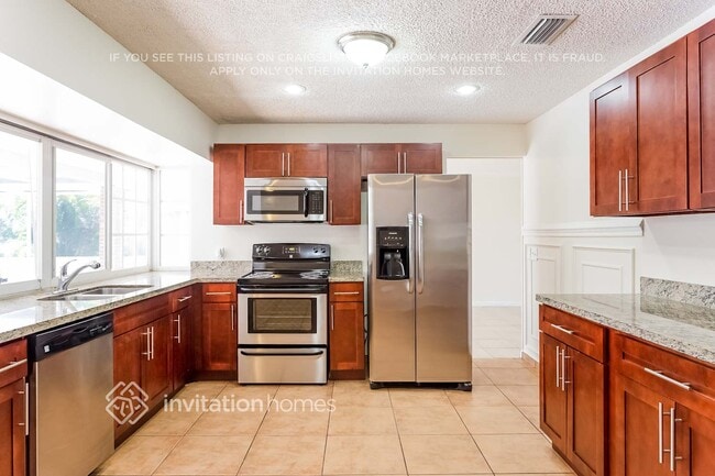 Foto del edificio - 8830 Johnson St