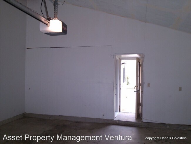 Building Photo - 3 br, 4 bath House - 5160 Wooley Road