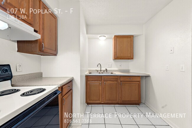 Foto del edificio - Renovated & Affordable 1BR in Olathe