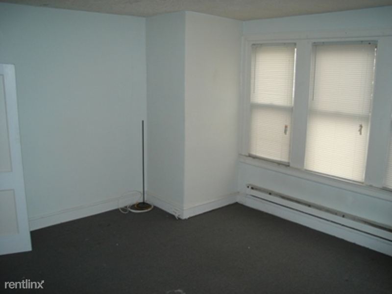 Primary Photo - 61 N State Rd