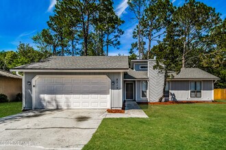 Building Photo - 8219 Crosswind Rd