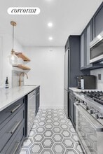 Building Photo - 280 Park Ave S