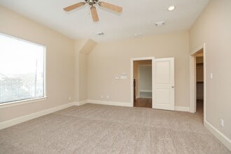 Building Photo - 1205 Birdsall St