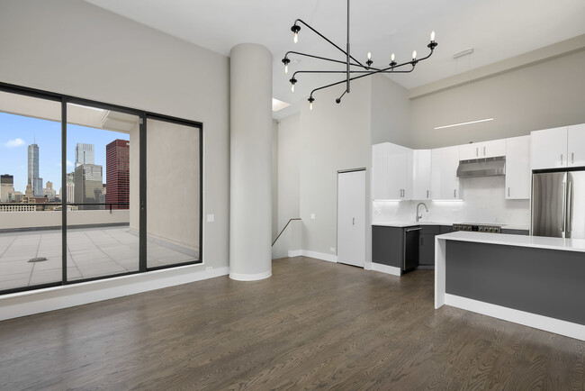 Building Photo - 777 S State St