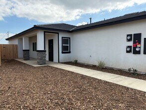 Building Photo - 6007 Cougar Trl