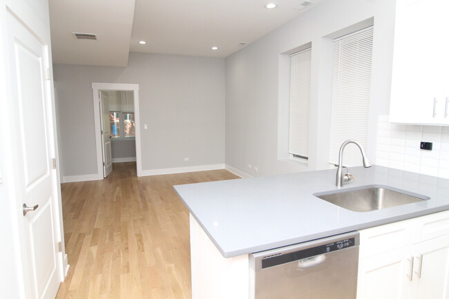Foto del edificio - 1411 W Taylor St