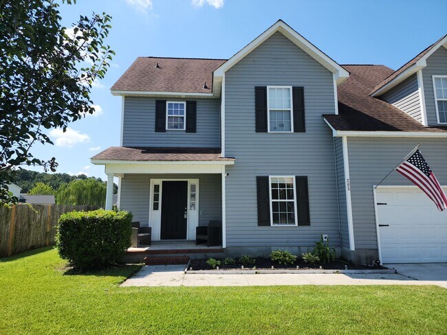 Building Photo - 205 Ashcroft Dr