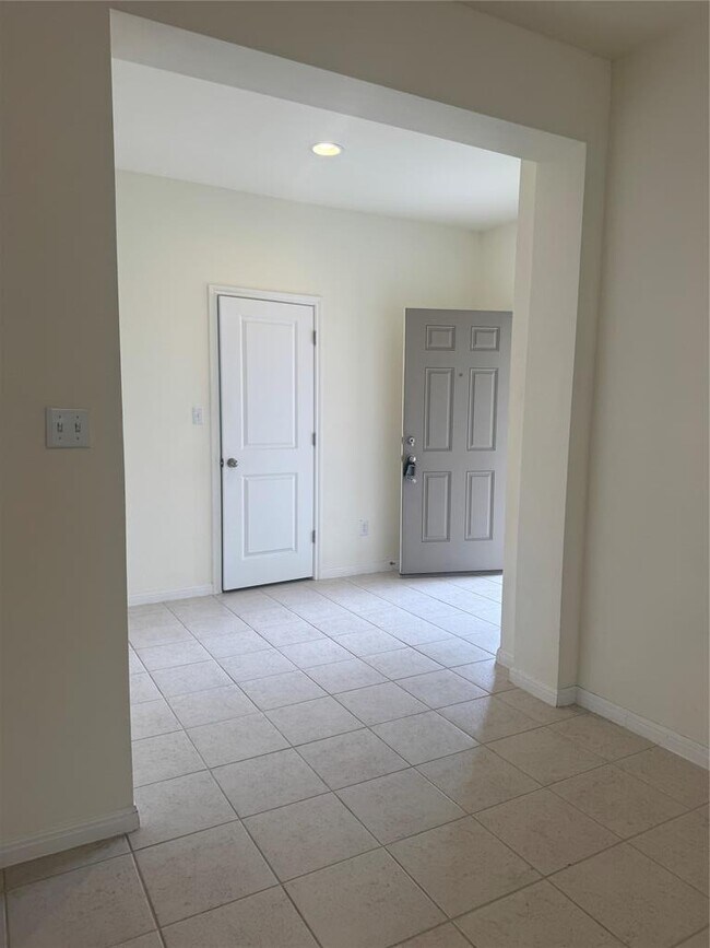 Building Photo - 209 Driftwood Ln