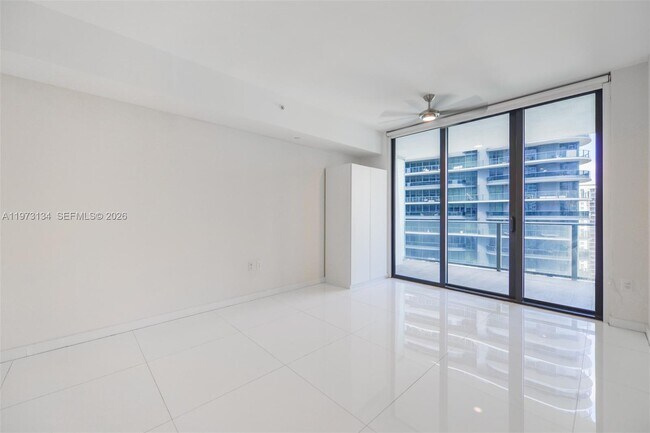 Foto del edificio - 1010 Brickell Ave