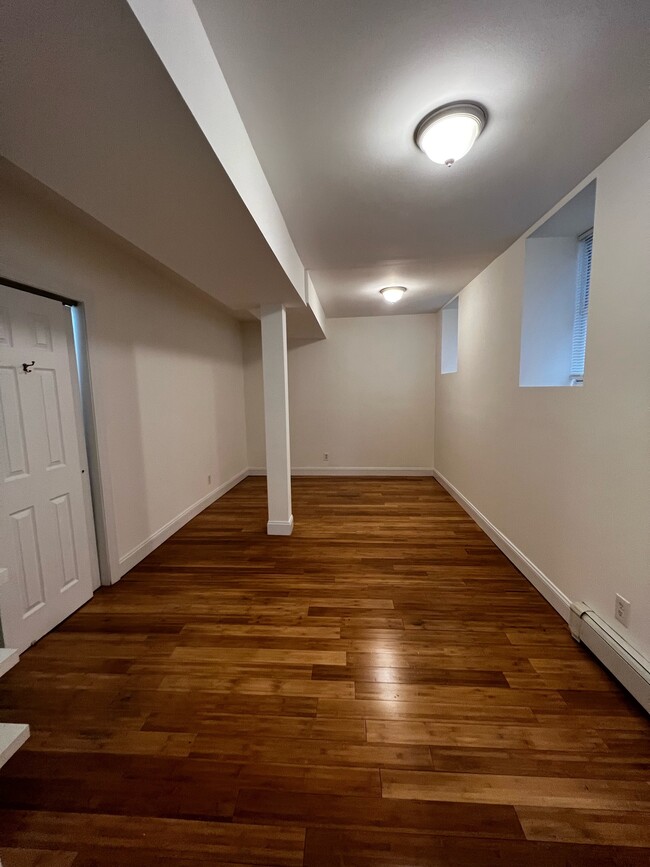 Building Photo - 3271 45th St