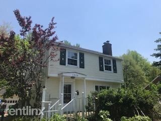 Primary Photo - 3 br, 1.5 bath House - 1559 Holmden Rd