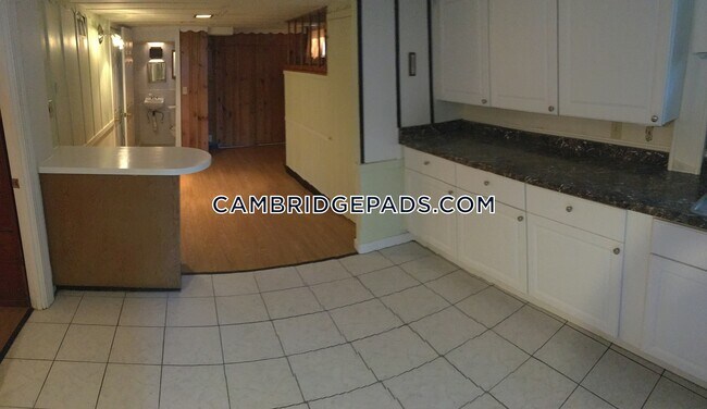 Building Photo - 131 Rindge Ave