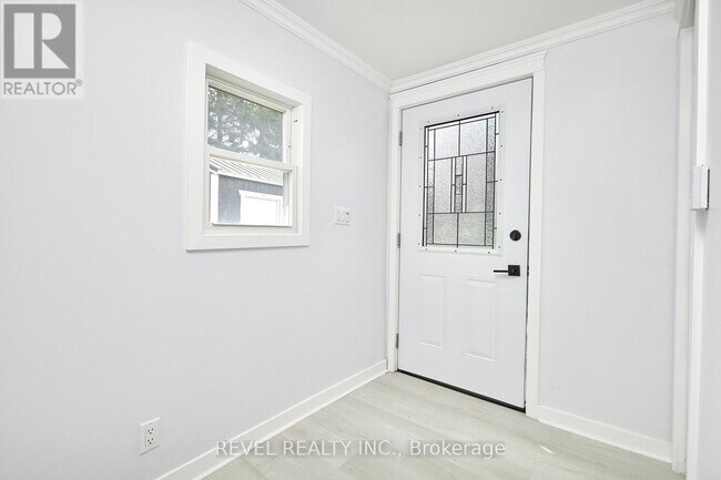 Photo du bâtiment - 3253 Grayshott Dr