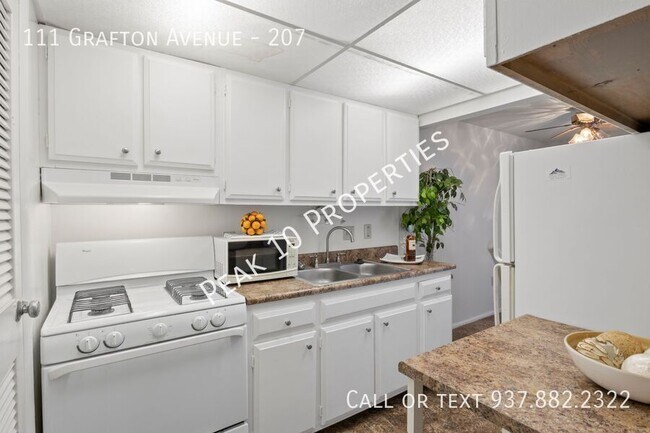 Building Photo - 111 Grafton Ave