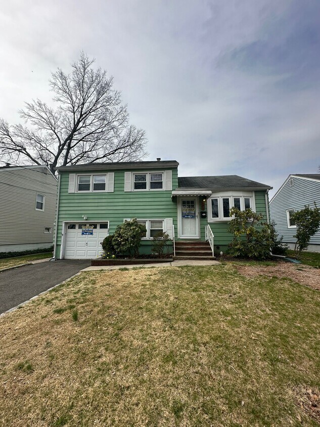 392 Lower Alden Dr, Rahway, NJ 07065 House Rental in Rahway, NJ