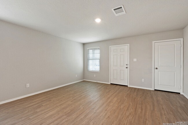 Building Photo - 10730 Prusiner Dr