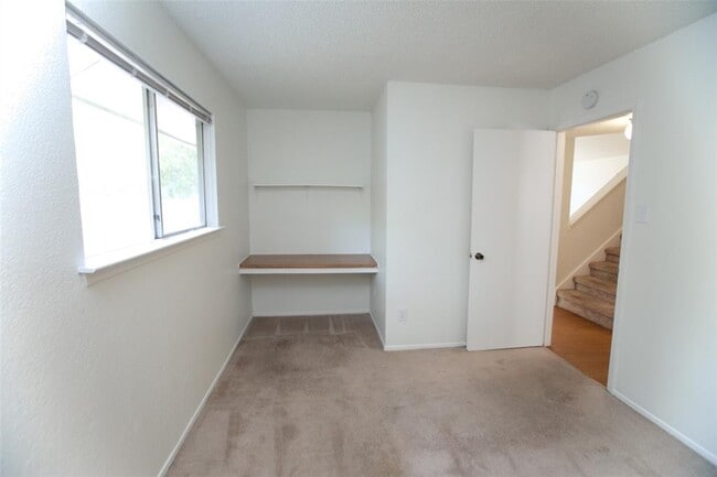 Foto del edificio - 9803 Meadowheath Dr