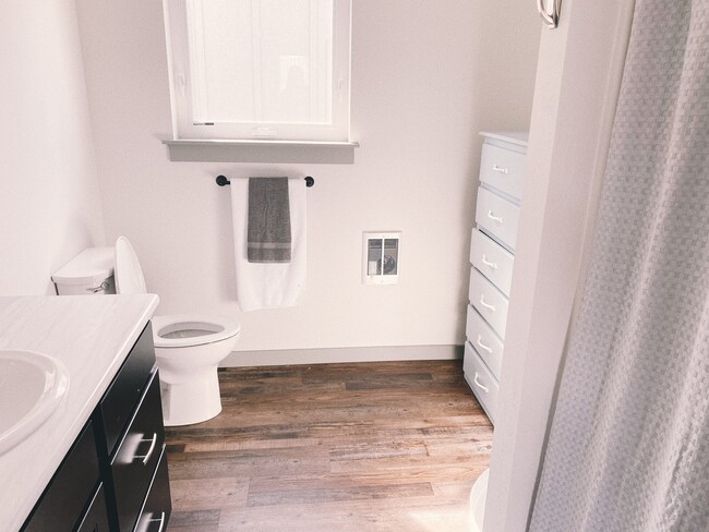 Full bathroom with bathtub plus dresser for extra clothes storage - 3168 Fen Way