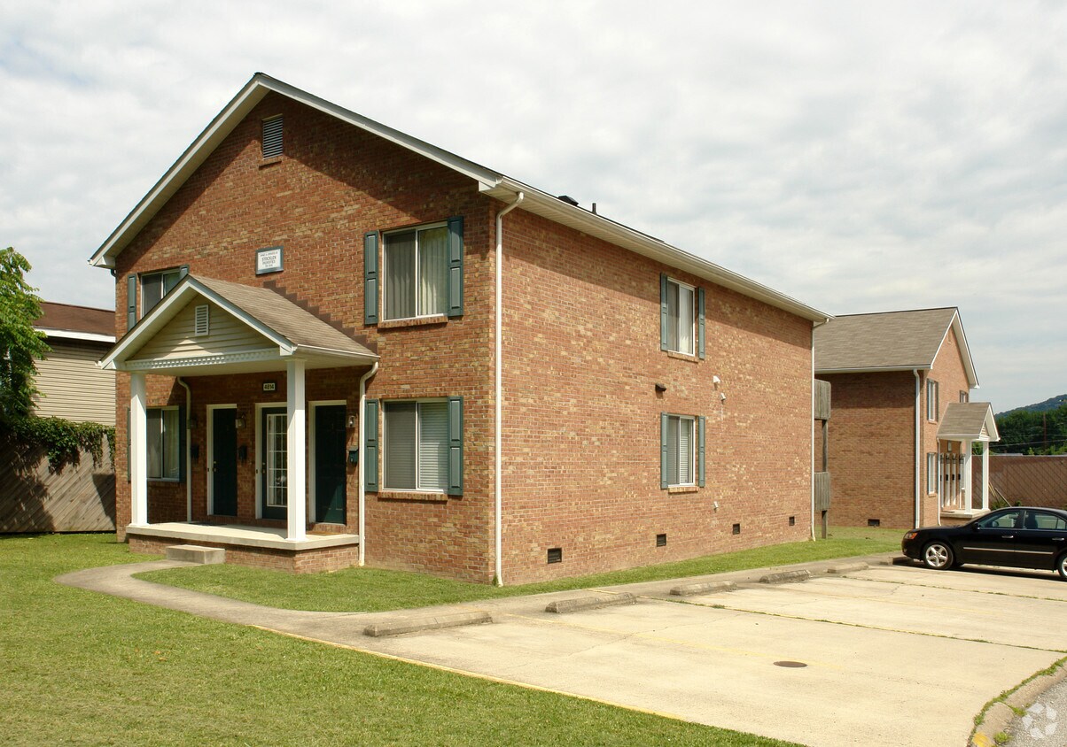 Primary Photo - 4814 Kanawha Tpke