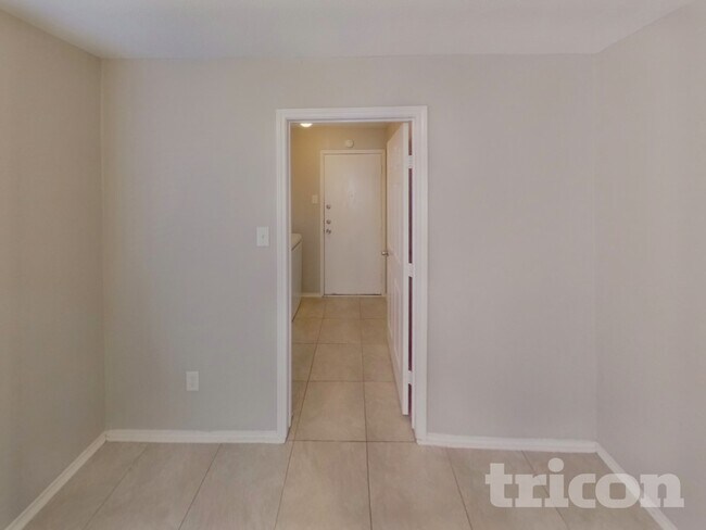 Foto del edificio - 1712 Tigris Trail