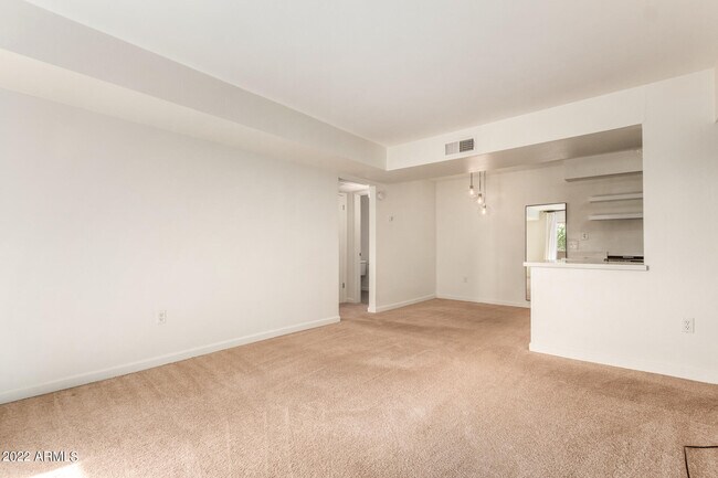Building Photo - 5877 N Granite Reef Rd
