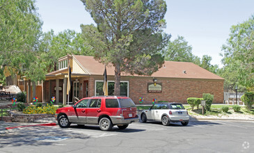 Mesa Village Apartments El Paso