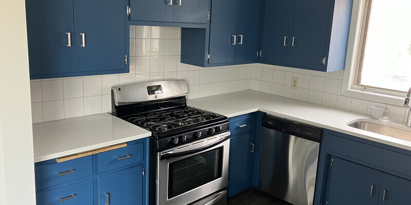 Primary Photo - 120 Butler Ave E