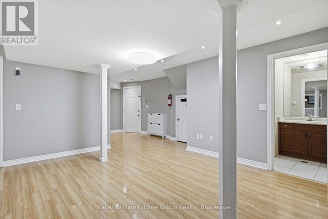 Building Photo - 23 Lynch Cir