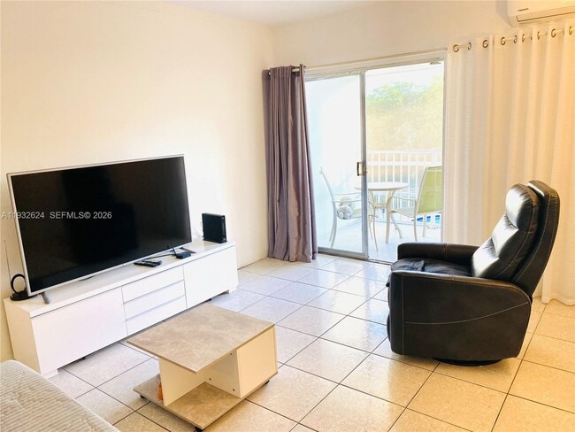 Foto del edificio - 1560 NE 127th St