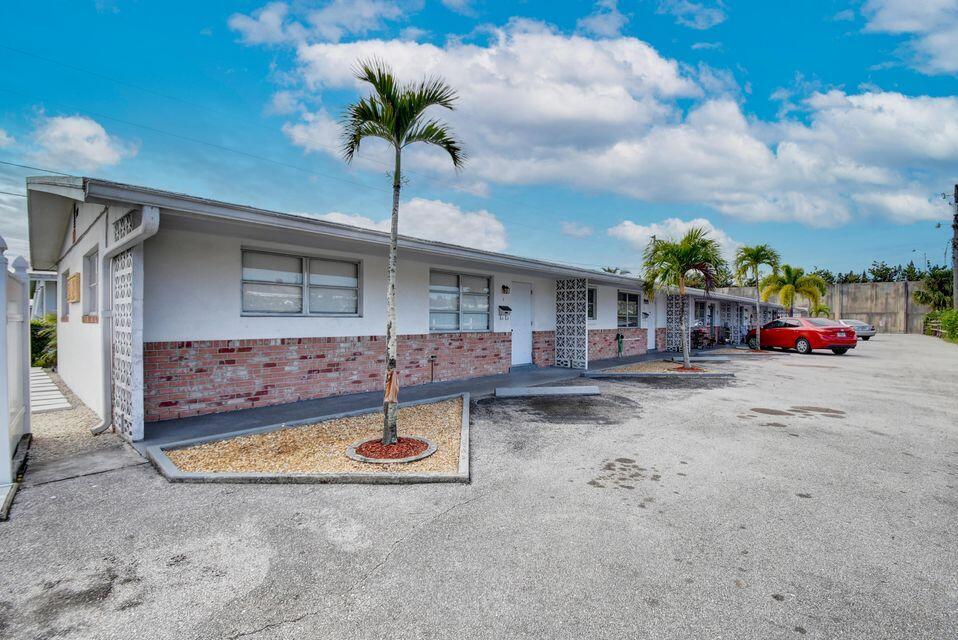 Foto principal - 729 Ridge Rd