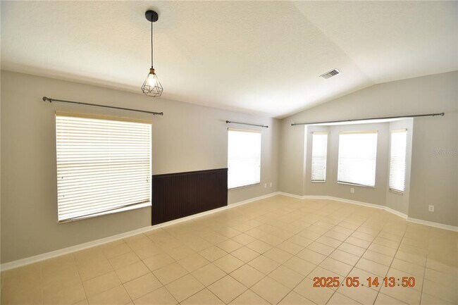 Foto del edificio - 4033 Huntingdale Ct