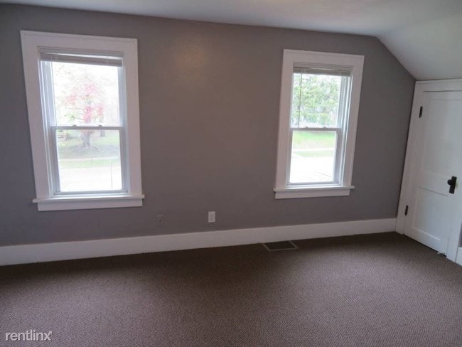 Foto del edificio - 4 br, 2 bath House - 1012 8th Ave S