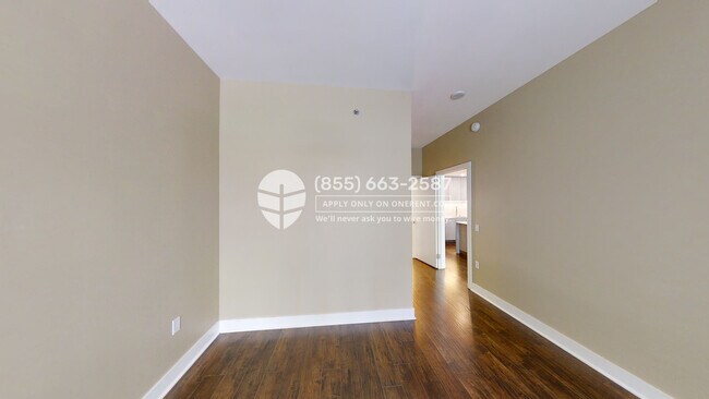 Building Photo - 333 Beale St