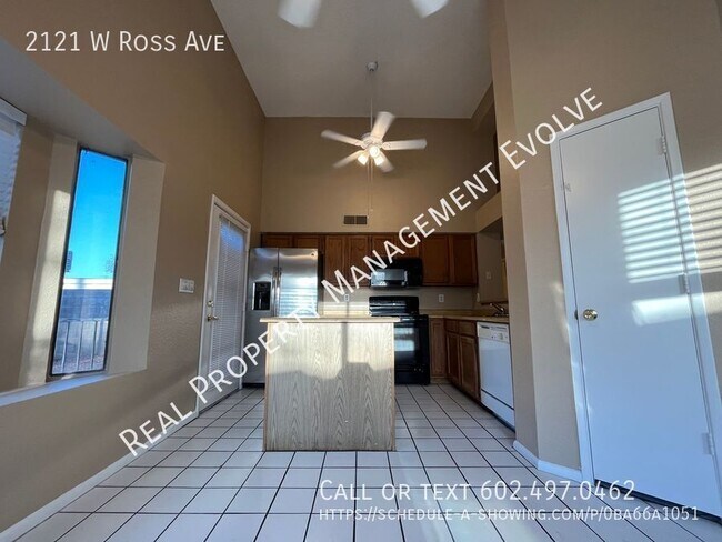 Building Photo - Two-Story Phoenix Home
