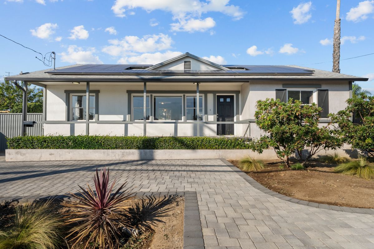 Foto principal - 14673 Chatsworth St