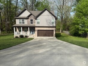 Building Photo - 1110 Stonebrook Dr