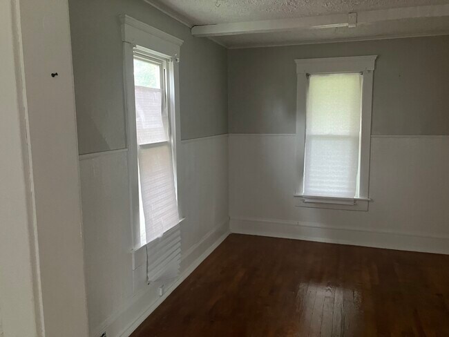 Foto del edificio - 1022 23rd St NW