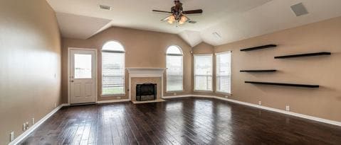 Foto del edificio - 8811 Sunforest Ln