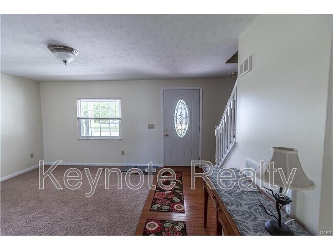 Building Photo - 6426 Silver Pheasant Ct